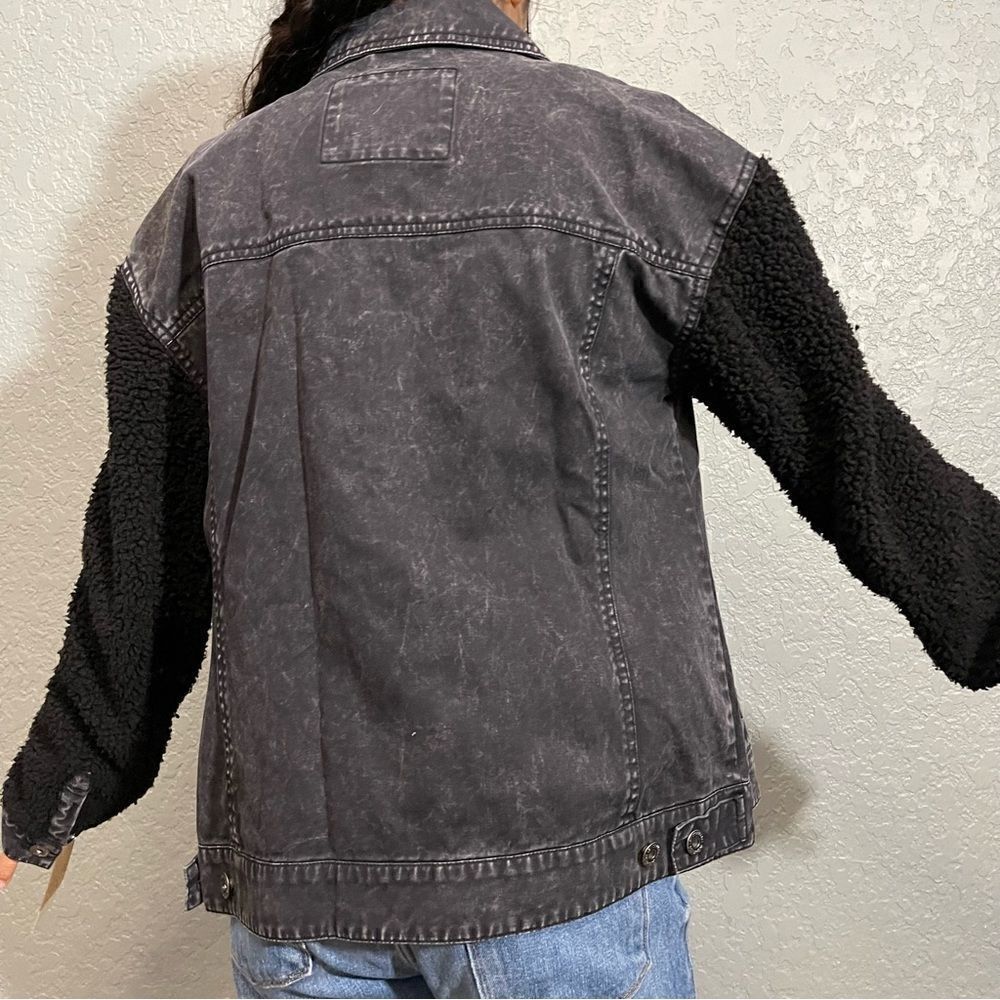 Levi’s Trucker Jacket Denim Jacket - Picture 16 of 16